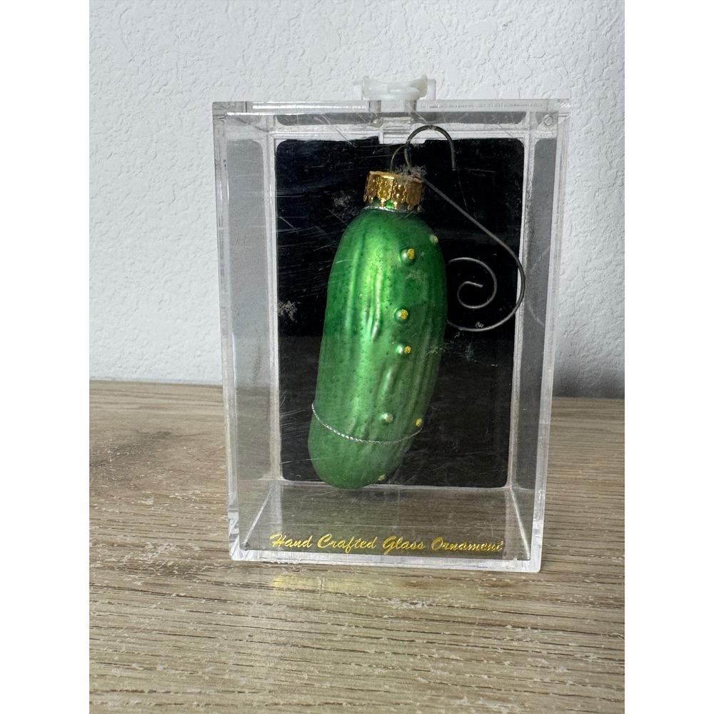 Garden Ridge Christmas Pickle Ornament Hand Crafted Green Glass Small Figurine